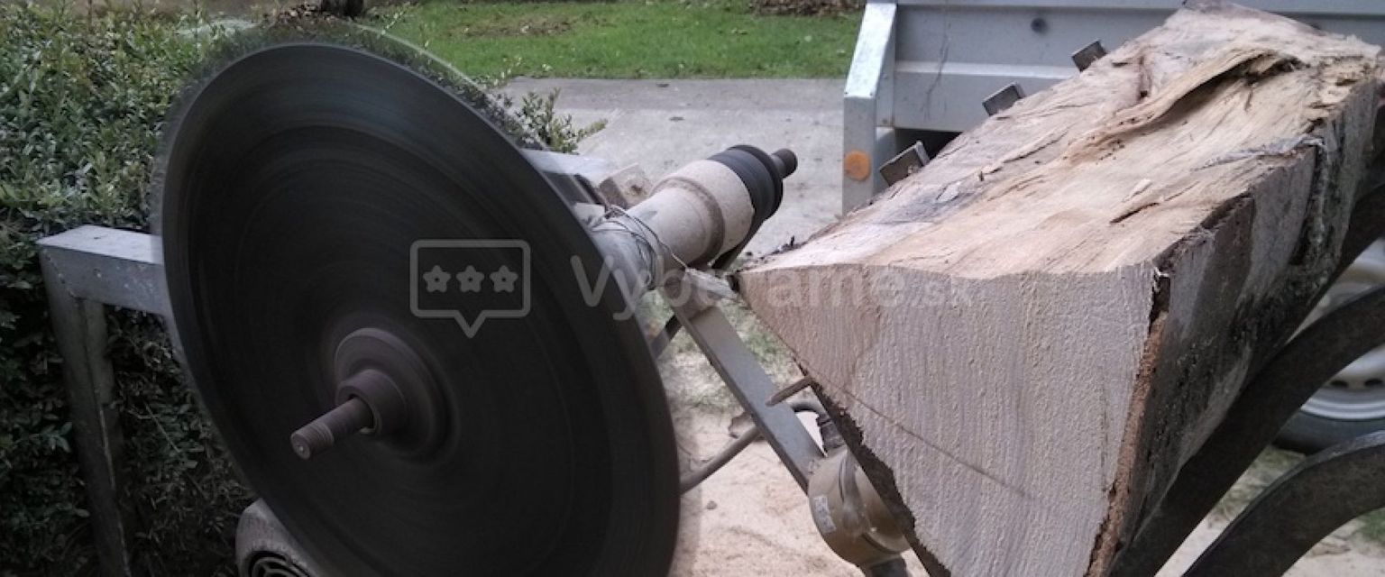 Cirkulár na rezanie palivového dreva